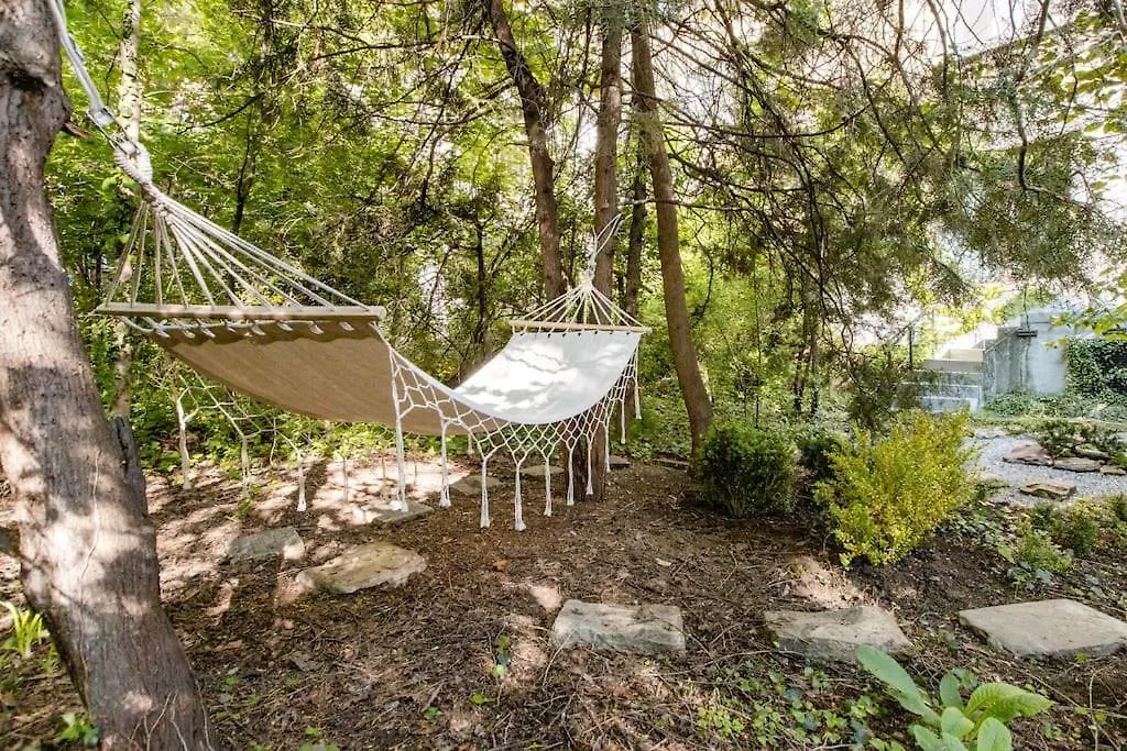 Sophisticated Gem In The Heart Of Sofia 아파트